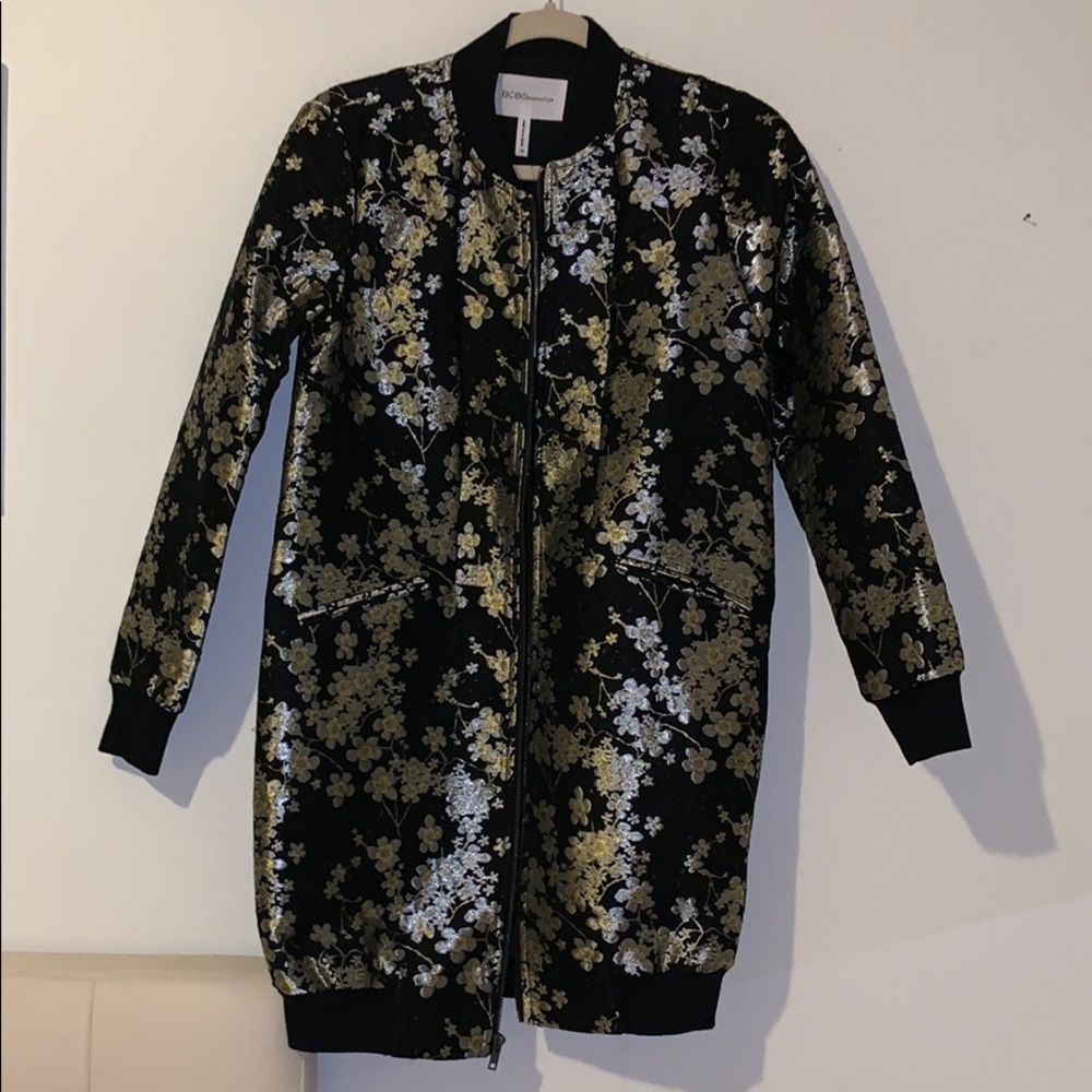 Zip Up Pattern Jacket. Never worn.